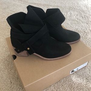 Ugg shoes, brand new